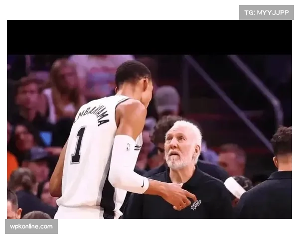 马刺队处于重建阵痛期 波波维奇着重培养球员战术执行力 马刺队处于重建阵痛期 波波维奇着重培养球员战术执行力